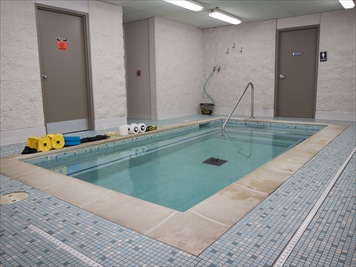 Aquatic therapy pool